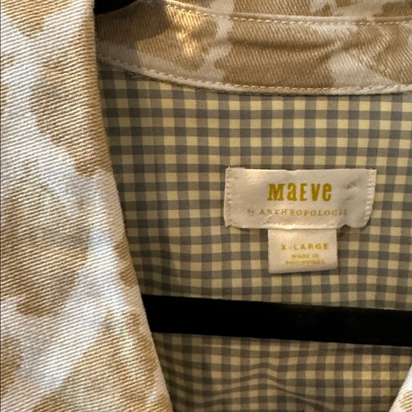 Maeve - Picture 2 of 2